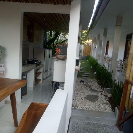 Andy Guesthouse Canggu  Bagian luar foto