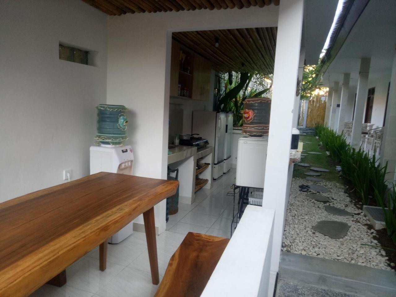 Andy Guesthouse Canggu  Bagian luar foto